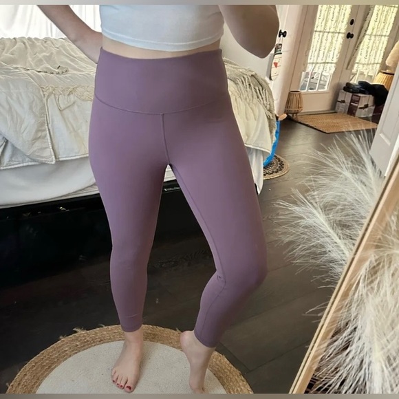 Zyia Active leggings(size 6-8) - Picture 2 of 3